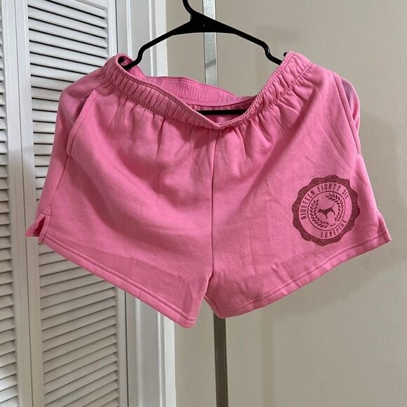 Pink VS fold over sweat shorts - Picture 2 of 7